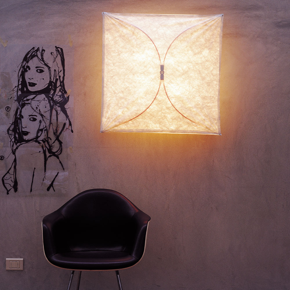 FLOS Ariette bei lampenonline.de Ein entscheidendes Unterscheidungsmerkmal ist das offizielle FLOS-Zertifikat, das Ihnen bei jedem FLOS-Produkt von uns mitversendet wird.