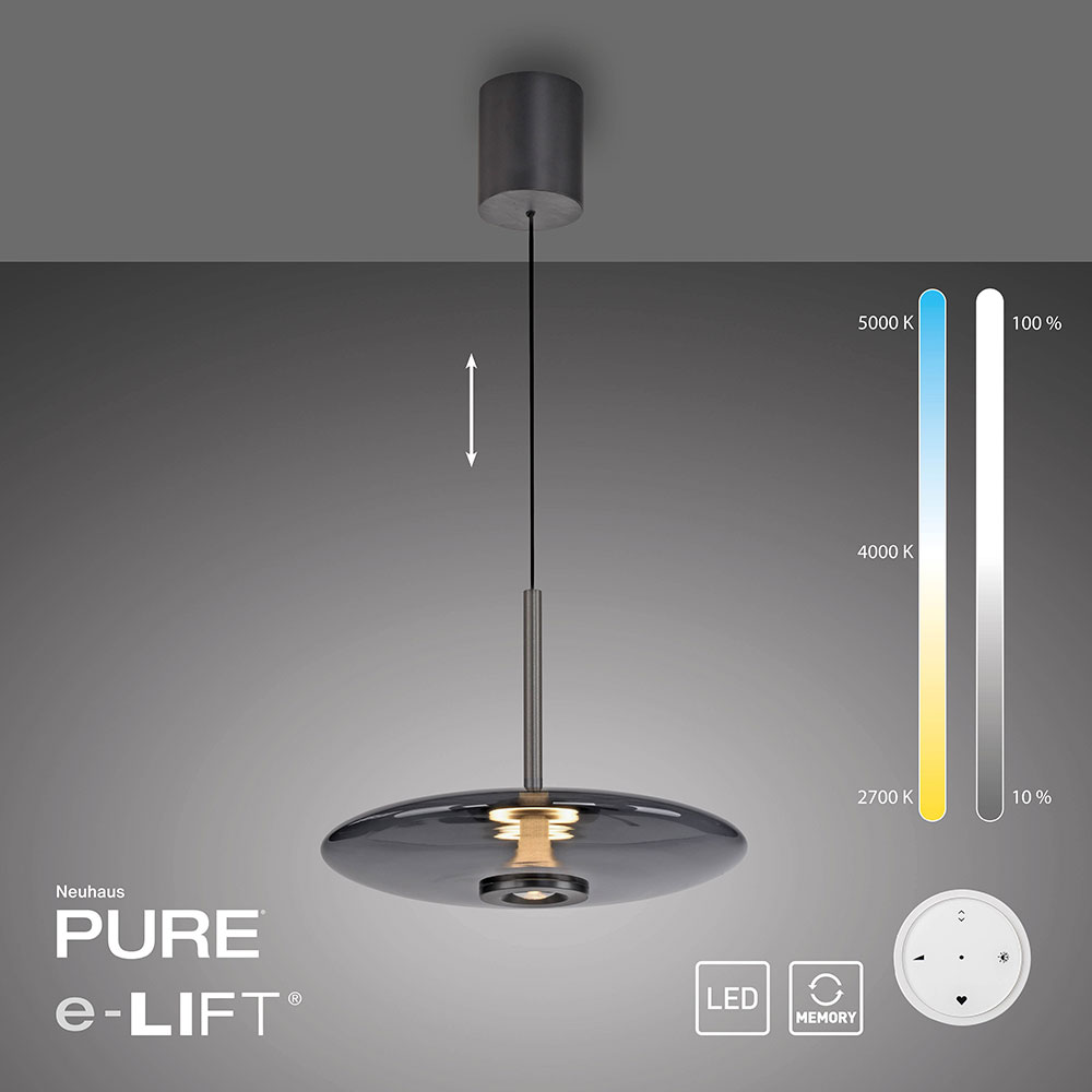 Die Pure E-Vitrum 2084 Pendelleuchte von Neuhaus Lighting Group mit elegantem Glasschirm (450 mm Durchmesser), elektronischer H&ouml;henverstellung per Fernbedienung (600&ndash;2400 mm), stufenlos dimmbarer CCT-Lichtsteuerung (2700&ndash;5000K), Up- und Downlight-Funktion