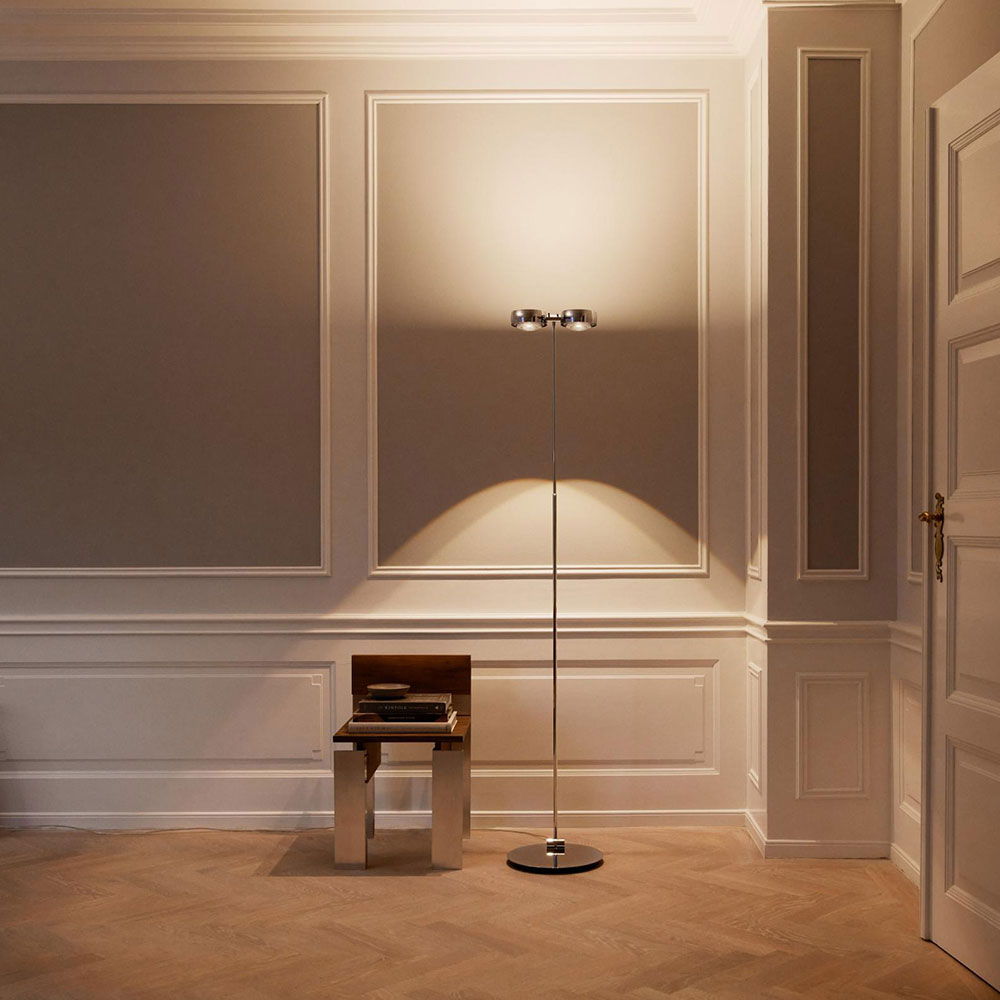 occhio sento terra stehleuchte bei lampenonline.de - Das Licht einer Sento Leuchte wird sowohl als Up- und Downlight abgegeben und mittels Fading kann die gesamte Lichtmenge beliebig, also stufenlos, auf das Ober- und Unterlicht der Leuchte verteilt werde