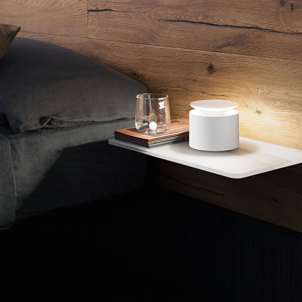 Zafferano Push Up bei lampenonline. Die Push Up Serie setzt mit ihrem einzigartigen Bedienkonzept neue Ma&szlig;st&auml;be in der Beleuchtungstechnik.