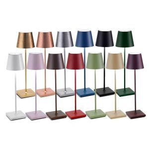 24x Zafferano Poldina Pro LED-Akkuleuchten + 2x Multikontakt-Ladestation bei lampenonline.de